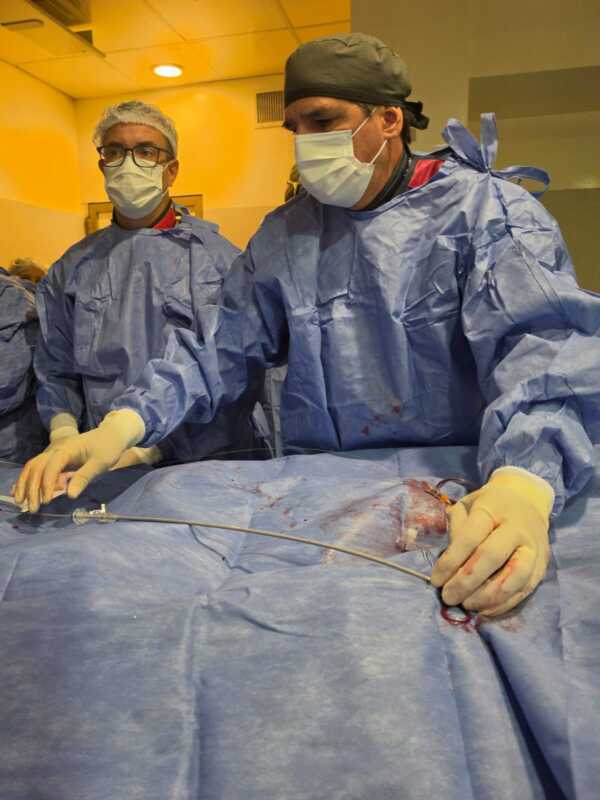 El Madariaga marca un hito tecnológico en salud: así salvó a una paciente con un dispositivo de última generación 3 madariaga 1 - 2