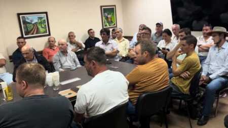 mesa yerbatera misiones