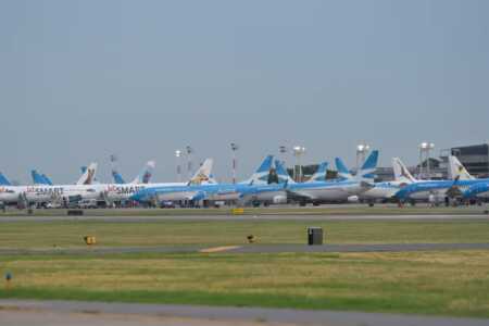 El gremio ATE-ANAC confirmó medidas de fuerza para este martes. Se esperan demoras y cancelaciones de vuelos en Aeroparque y aeropuertos de todo el país.