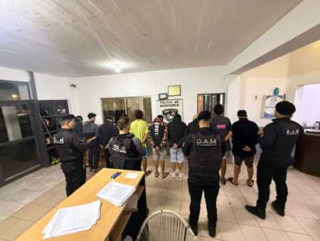 Cayeron 12 sospechosos en operativos preventivos en Posadas y Garupá operativo