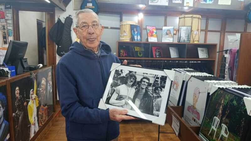 Rincón Musical cumple 58 años como templo de los melómanos y bastión cultural de Posadas 2 rincon musical posadas 3 - 1