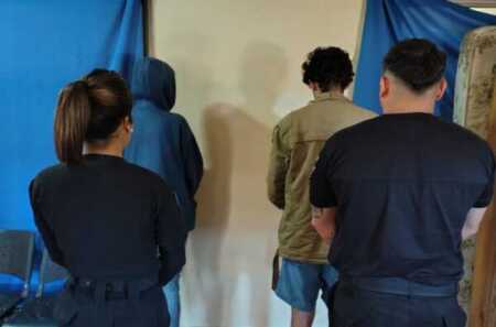 Capturaron a la “Spiderwoman” tras una seguidilla de robos a comercios: entraba por los techos en Posadas Detenida en Posadas, la “Spiderwoman” integraría una banda que robaba comercios ingresando por los techos durante la madrugada.