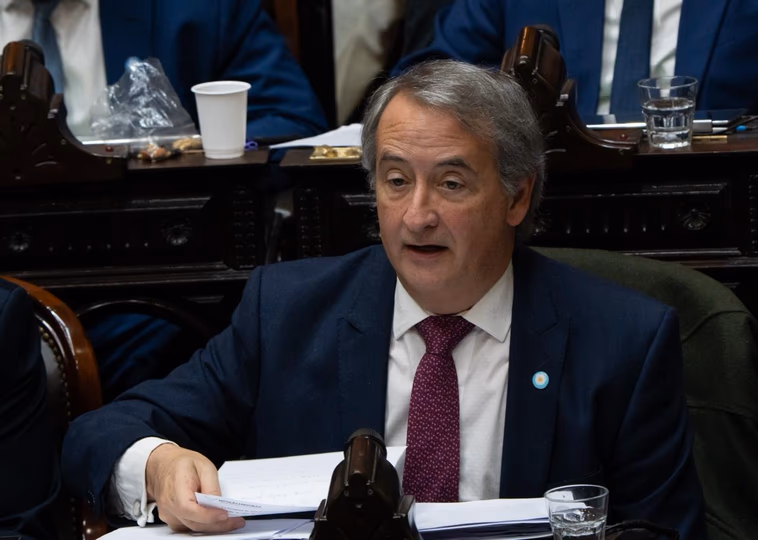 Ley Hojarasca: Diputados dio media sanción al plan de desregulación del Gobierno 4 540 2 - 3