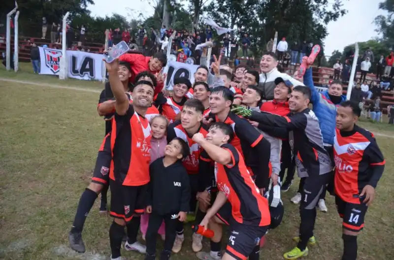 Ex Alumnos 185 revirtió la serie ante Brown y se metió en cuartos del Provincial Alumnos
