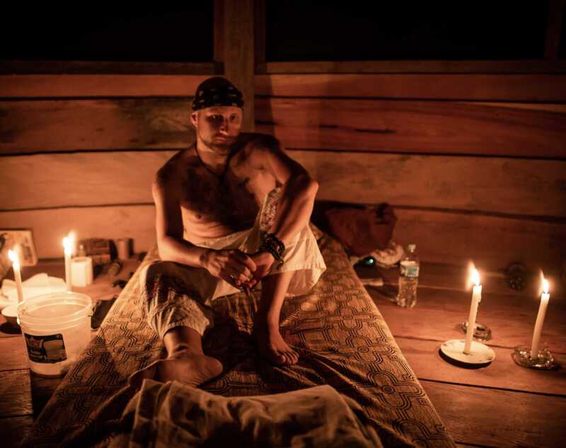 “Ayahuasca Now” llega al IMAX: veteranos de guerra, Amazonía y una búsqueda extrema de sanación Ayahuasca