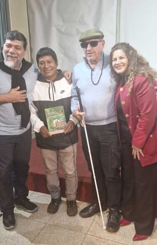 La historia del Alto Paraná se hace presente en la Feria del Libro con el trabajo documental de Claudio Salvador.