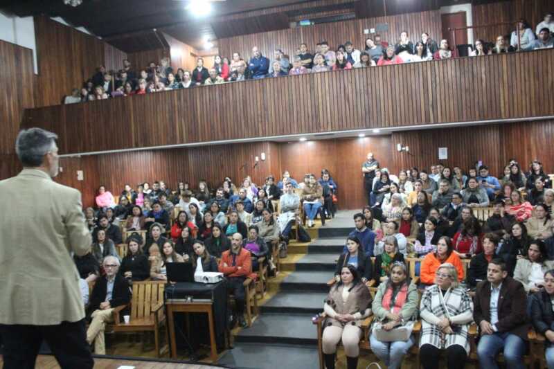 Carlos Damin encabezó en Misiones un congreso sobre prevención de adicciones 3 Damin