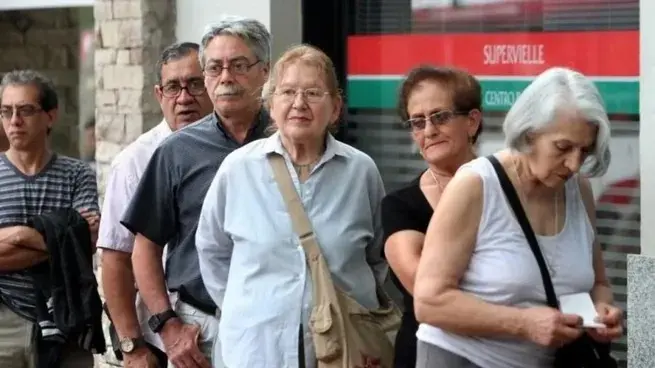 Oficializaron un aumento del 3,4% para jubilaciones, pensiones y asignaciones jubilaciones