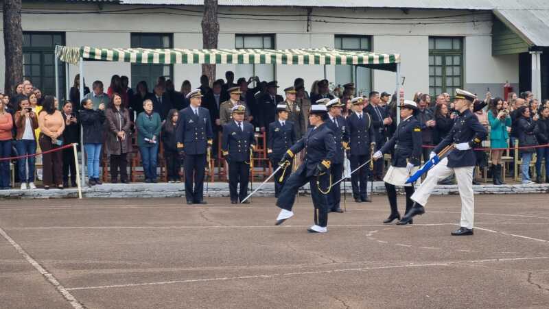 Regata sobre el Paraná: el Liceo Naval Storni celebró el Día de la Armada en Posadas 2 Paraná