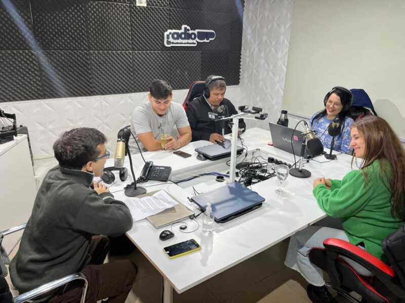 Durante la entrevista en Radio Up, Soledad Acuña remarcó la necesidad de ampliar el acompañamiento a personas con discapacidad.