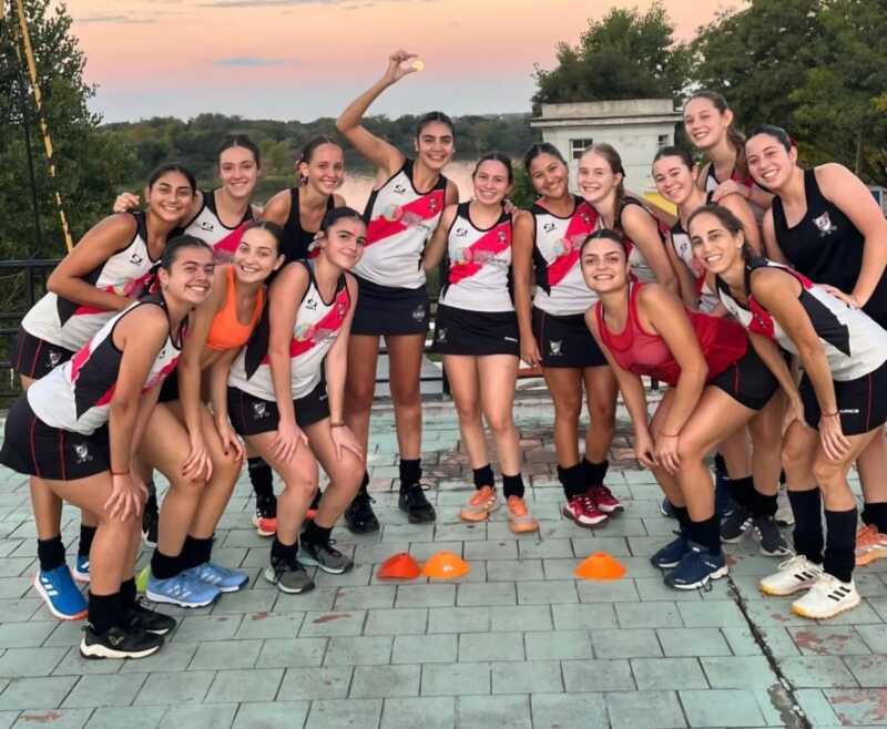 CAPRI hizo historia y se consagró campeón en el Regional NEA de hockey 7 WhatsApp Image 2026 05 02 at 19.19.09 1 - 6