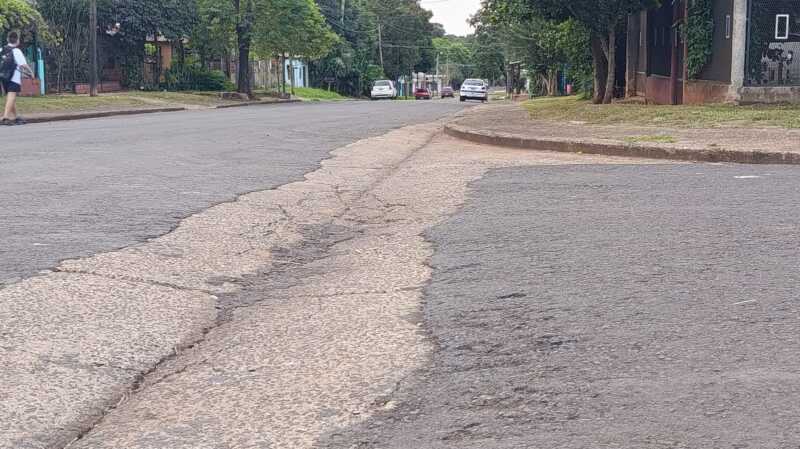 Posadas: vecinos de la Chacra 100 reclaman más contenedores de residuos 4 WhatsApp Image 2026 05 06 at 20.53.07 - 3