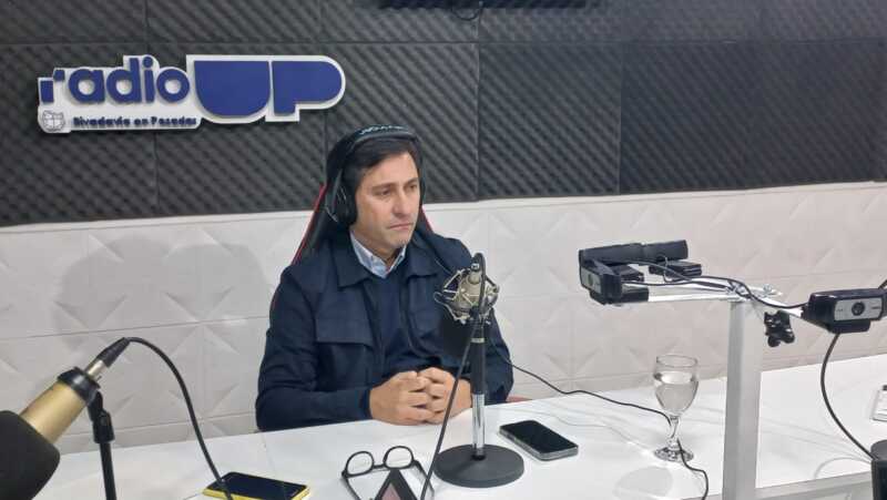 Goerling pidió citar a Adorni al Senado y cuestionó al Gobierno por sostenerlo: “Le mintió a todos los argentinos” 3 El senador misionero Martín Goerling elevó la presión sobre el Gobierno nacional al pedir la presencia de Adorni en la Cámara Alta y reclamar mayores explicaciones sobre el caso.