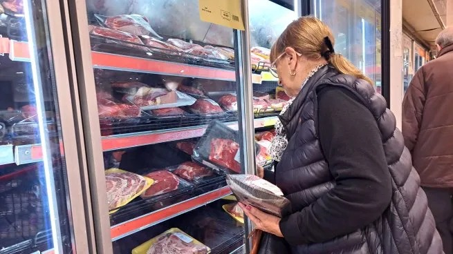 Argentina, cara en dólares: subieron la carne, la ropa y otros bienes de consumo Argentina cara en dólares