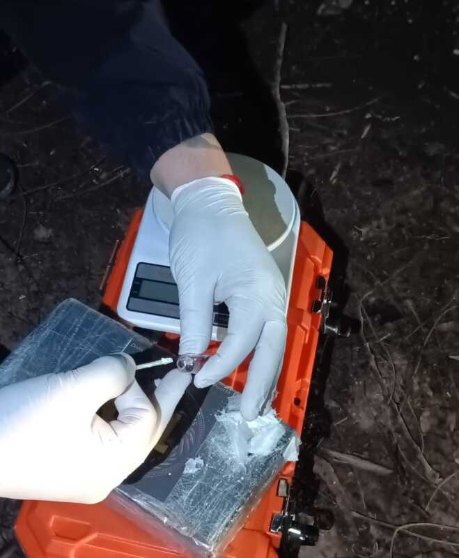 Puerto Iguazú: Secuestraron más de un kilo de cocaína valuado en casi $25 millones tras una persecución 3 WhatsApp Image 2026 05 13 at 16.39.11 1 - 2