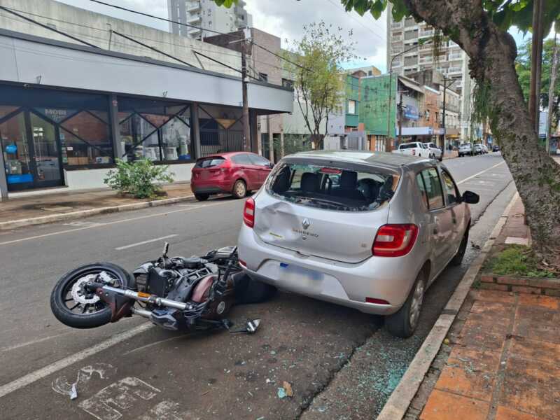 accidente moto auto en Posadas