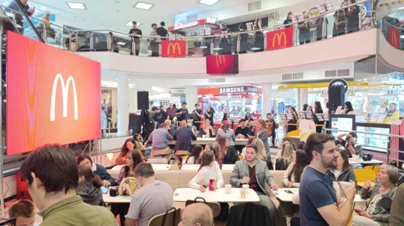 McDonald’s inauguró su segunda sucursal en Posadas y apuesta al crecimiento del centro comercial 10 WhatsApp Image 2026 05 29 at 17.25.44 - 9