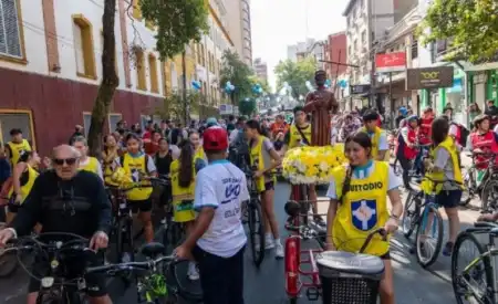 multitudinaria bicicleteada solidaria del Roque González reunió a casi 2.500 participantes bicicleteada
