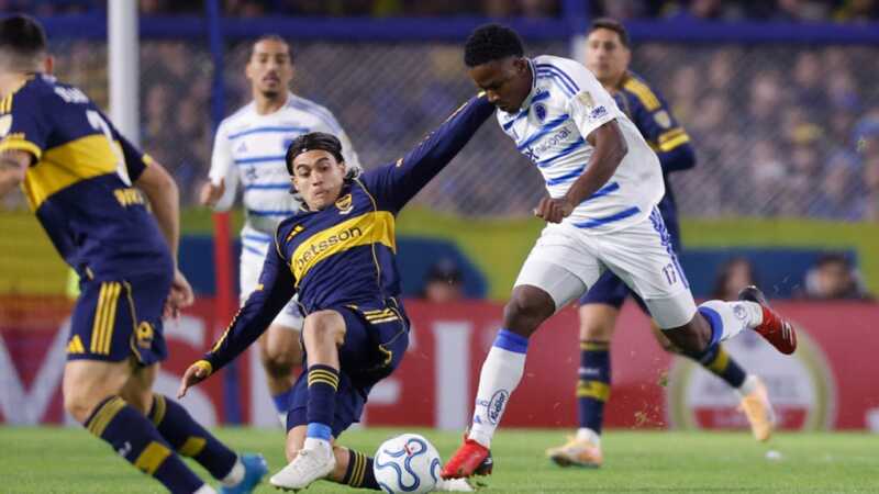 Boca decidió no renovar el contrato de Claudio Úbeda tras la eliminación en la Copa Libertadores. Juan Román Riquelme busca nuevo entrenador y analiza varias alternativas para encarar el segundo semestre.