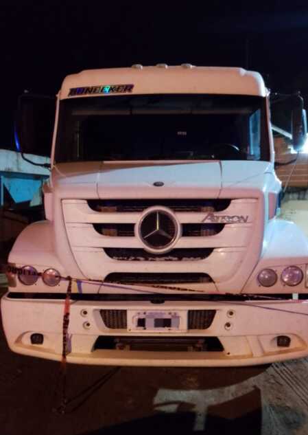 Detuvieron a un camionero que huyó tras atropellar y matar a una joven motociclista en Puerto Iguazú 1 camion