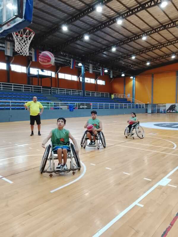 club yacare 2 - 6