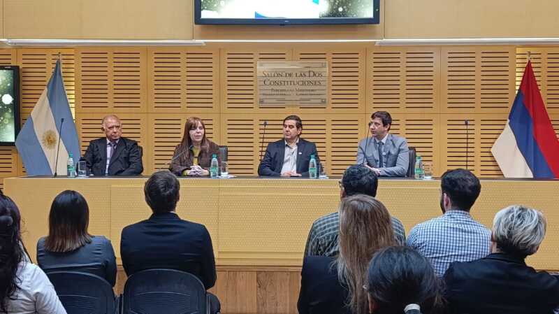 Enfermería en Misiones: la provincia tiene cerca de 5 mil profesionales y avanza en especializaciones 2 enfermeria - 1