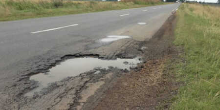 Denuncian posible malversación de fondos en Vialidad Nacional y alertan por el deterioro “catastrófico” de las rutas José Rizzo advirtió sobre el deterioro de las rutas nacionales y denunció el presunto desvío de fondos destinados al mantenimiento vial.