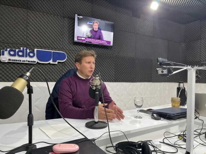 Macías confirmó que Misiones debate limitar la ley de lemas, avanzar con boleta única propia y fortalecer el voto joven 3 macias en estudios - 2