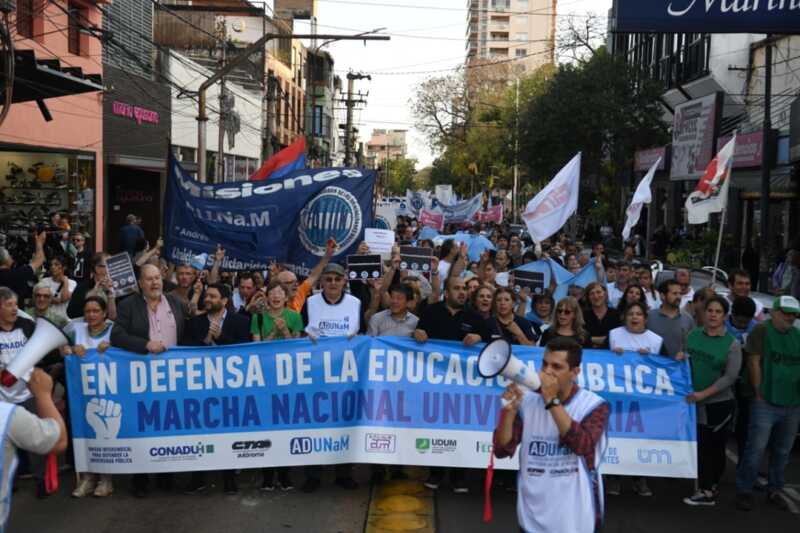 Siete de cada diez posadeños con conocimiento apoya la marcha federal universitaria, según informe marcha universitaria Posadas