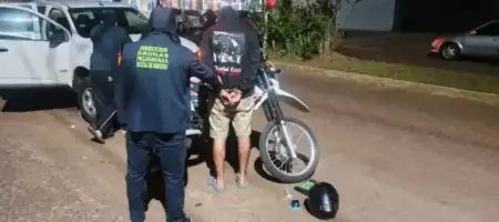 Cayó “motodealer”: llevaba cocaína e intentó escapar de un control policial moto