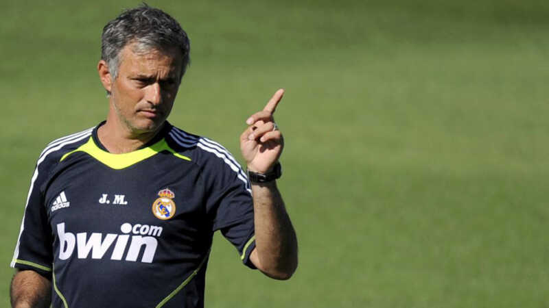 Mourinho tendría todo acordado para regresar al Real Madrid 5 José Mourinho tendría todo acordado para regresar al Real Madrid con un contrato por dos temporadas. El portugués volvería al club tras más de diez años.
