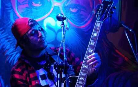 La banda misionera Rafa Battery continúa expandiendo su circuito musical en Brasil y Paraguay con tributos internacionales y clásicos del rock.