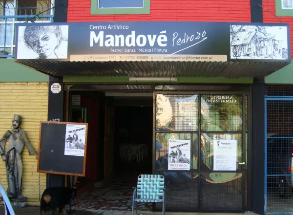 Agenda cultural en Posadas: música, teatro y bienestar para disfrutar este fin de semana sala mandovc3a9 pedrozo - 2