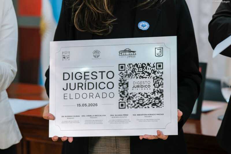Macias encabezó la presentación del Digesto Jurídico Municipal en Eldorado