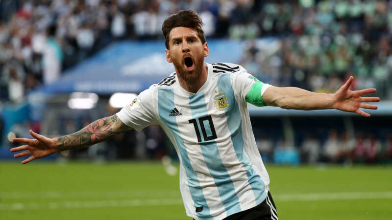Lionel Messi brilló con un hat-trick ante Argelia en el debut de Argentina en el Mundial 2026 y rompió varios récords históricos que agrandan aún más su leyenda.