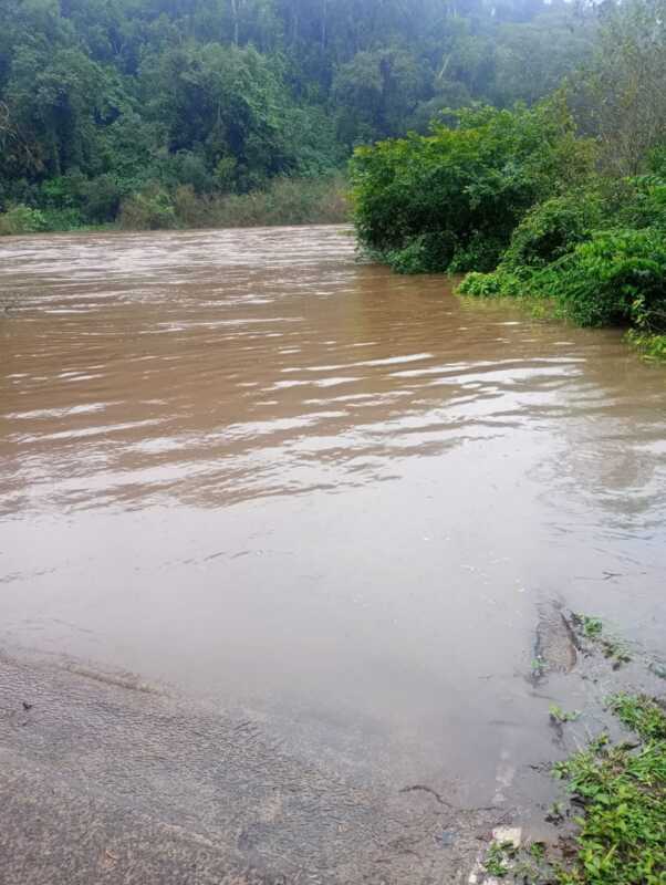 Cerraron el acceso al Parque Provincial Moconá por la crecida del arroyo Yabotí Arroyo