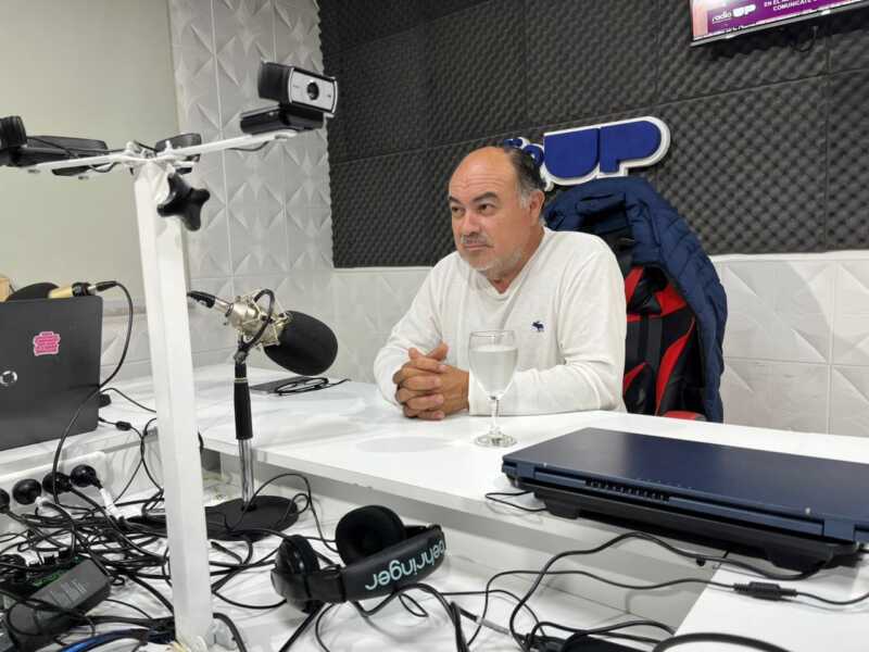 Alejandro “Chino” Godoy: “Tenemos cerca de 140 pilotos y el karting terrado es una verdadera familia” 1 Alejandro "Chino" Godoy, presidente de la FMMCEyK, analizó el crecimiento del karting terrado en Misiones, el impacto económico de las competencias, la formación de nuevos pilotos y los desafíos para sostener el deporte motor en el interior provincial.
