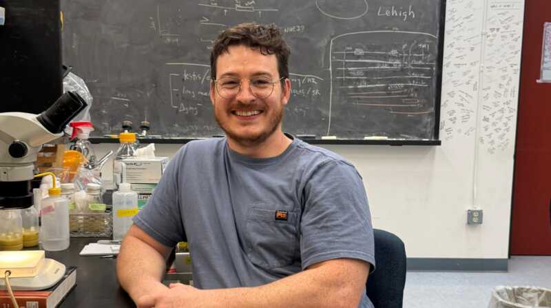 El genetista misionero Emiliano Martí fue distinguido con una de las becas más competitivas de la Universidad de Rochester, en Estados Unidos.