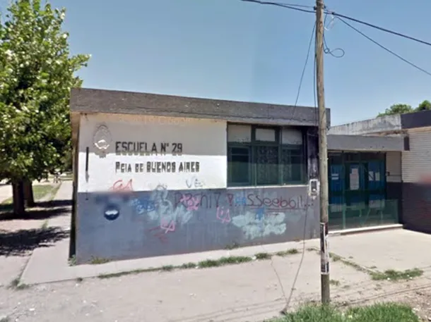 Una madre golpeó a la directora y a una docente durante una reunión en escuela de Buenos Aires golpeó