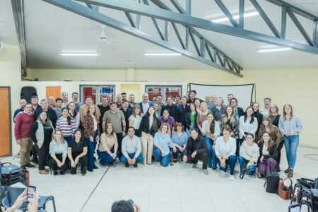 Encuentro Misionero reunió a concejales y diputados en Eldorado para fortalecer su agenda política IMG 20260606 WA0011 - 5