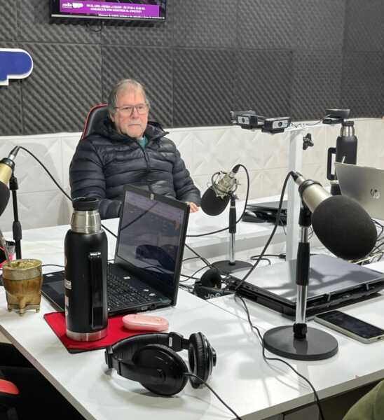 Schiro reivindicó el trabajo político en los barrios, criticó el alejamiento de algunos funcionarios y propuso avanzar hacia un Estado más eficiente.