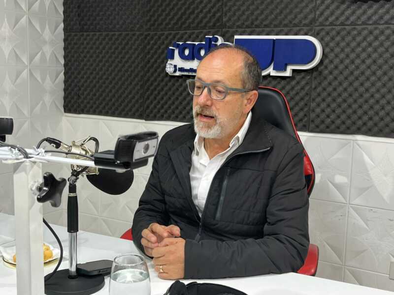Entre algoritmos, fake news y redes sociales: los desafíos del periodismo en la era digital periodismo fake news