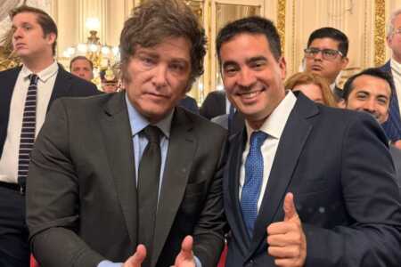 Javier Milei presentará oficialmente a Adrián Ravier como nuevo vocero presidencial Milei y Ravier - 6