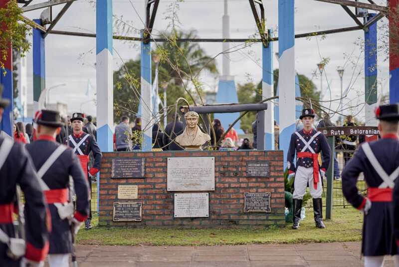 Passalacqua encabezó en Candelaria el acto por el Día de la Bandera 2 Passalacqua