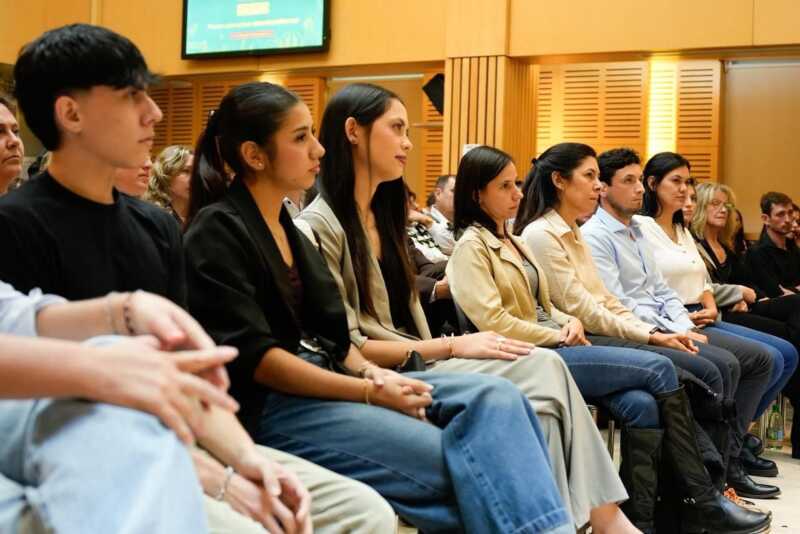 Rovira anunció un bono verde, trazabilidad para la yerba mate y un bono soberano para financiar obras en Misiones 4 WhatsApp Image 2026 06 04 at 21.00.25 1 - 3