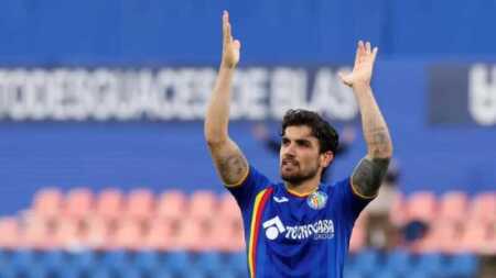Arambarri refuerzo de River