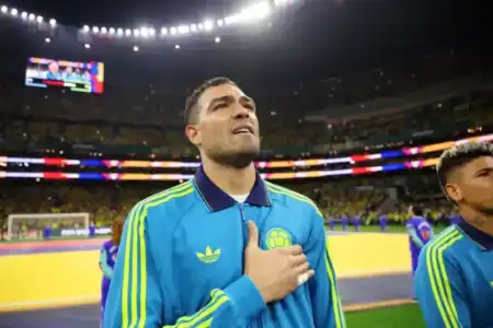 Boca acordó la incorporación del arquero colombiano Álvaro Montero, quien llegará tras disputar el Mundial 2026. El ex Vélez firmará contrato por cuatro temporadas y será el segundo refuerzo del ciclo de Rodolfo Arruabarrena.