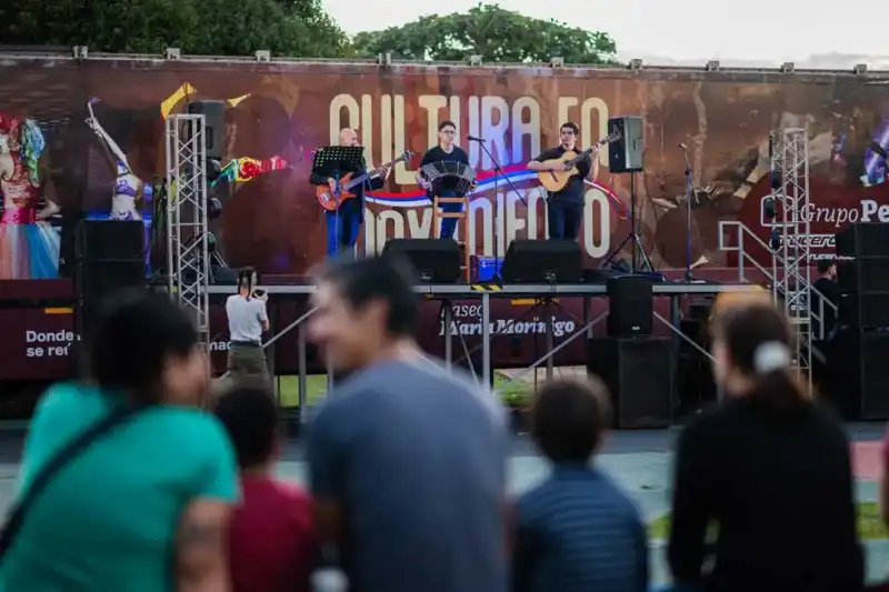 Música y compromiso social: llega Bandera Solidaria a la Plaza 9 de Julio bandera solidaria - 1