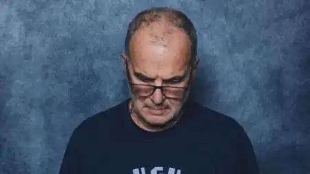 Marcelo Bielsa se despidió del plantel de Uruguay tras la eliminación del Mundial 2026 con una fuerte frase: “Me dejaron solo”. El DT anunciará oficialmente su salida de la Celeste.