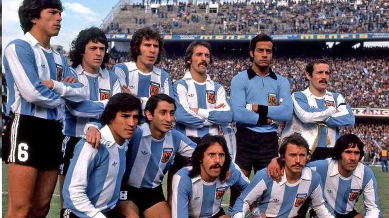 Este 25 de junio se cumplen 48 años de la histórica conquista de la Selección argentina en el Mundial de 1978. Con Mario Kempes como figura, el equipo de César Luis Menotti derrotó a Países Bajos en el Monumental y obtuvo la primera Copa del Mundo de su historia.